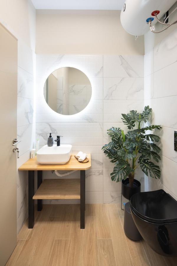 Designed Studio - Walking Distance From Acropolis Athen Eksteriør billede